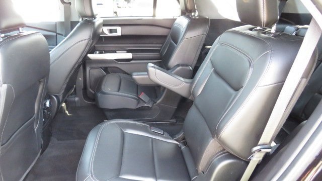 Certified 2022 Ford Explorer XLT w/ Equipment Group 202A image 11