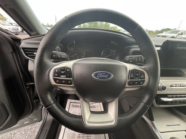 Certified 2023 Ford Explorer XLT w/ Equipment Group 202A AWD/4WD image 15