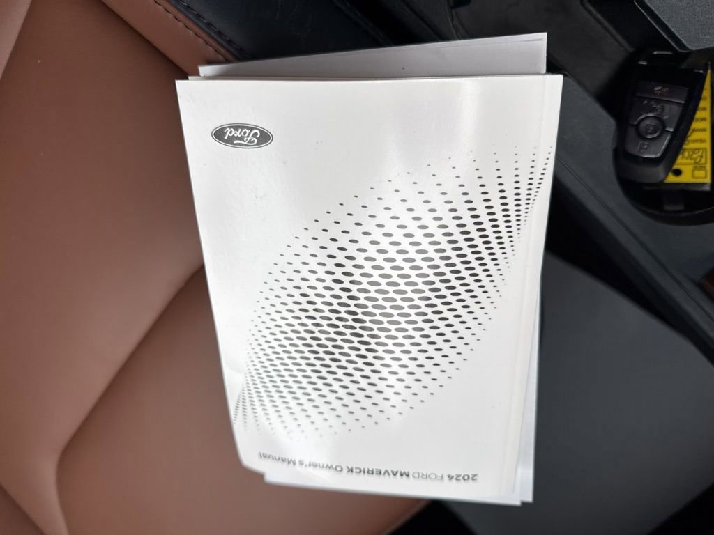 Certified 2024 Ford Maverick Lariat image 29