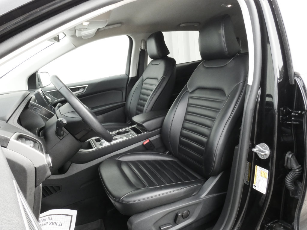 Certified 2024 Ford Edge SEL w/ Convenience Package AWD/4WD image 9