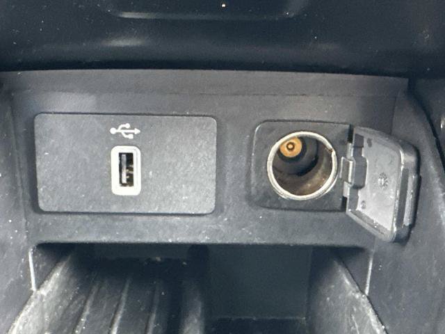 Certified 2019 Ford Explorer XLT w/ Equipment Group 202A FWD image 24