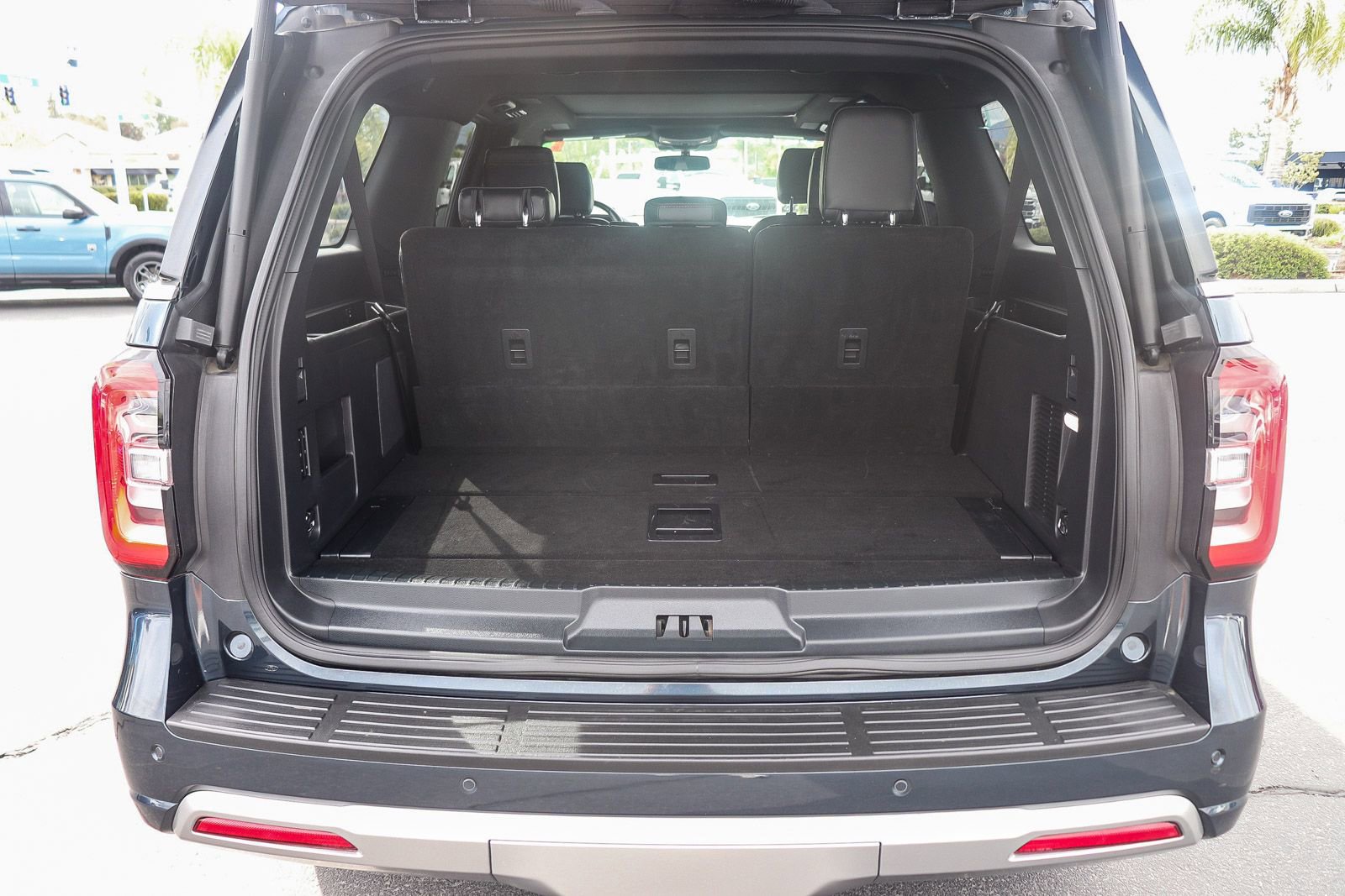 Certified 2023 Ford Expedition Max Platinum AWD/4WD image 29