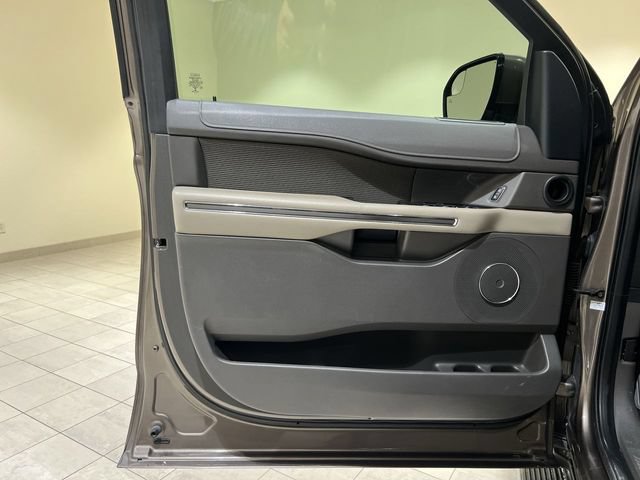 Certified 2019 Ford Expedition XLT RWD image 20