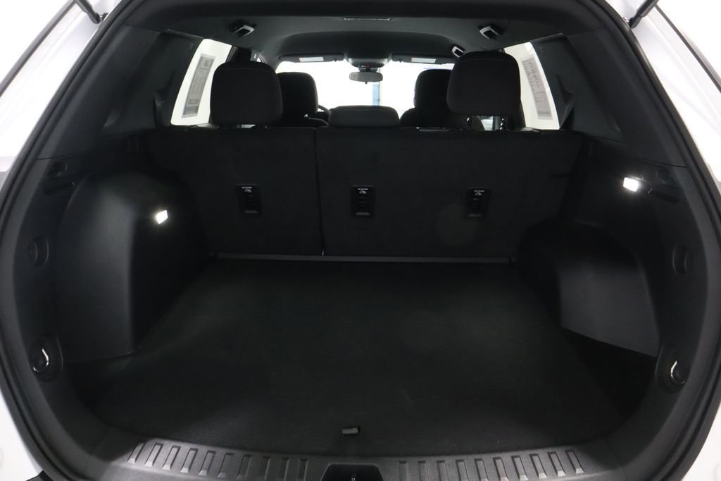 Used 2026 Chevrolet Equinox LT image 18