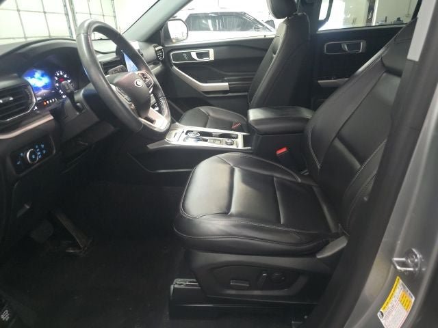 Certified 2023 Ford Explorer XLT w/ Equipment Group 202A AWD/4WD image 15