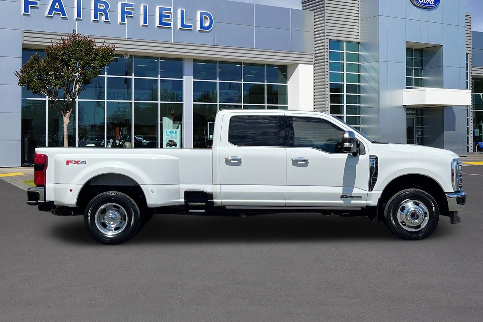 Certified 2026 Ford F350 Lariat w/ Lariat Ultimate Package AWD/4WD image 7