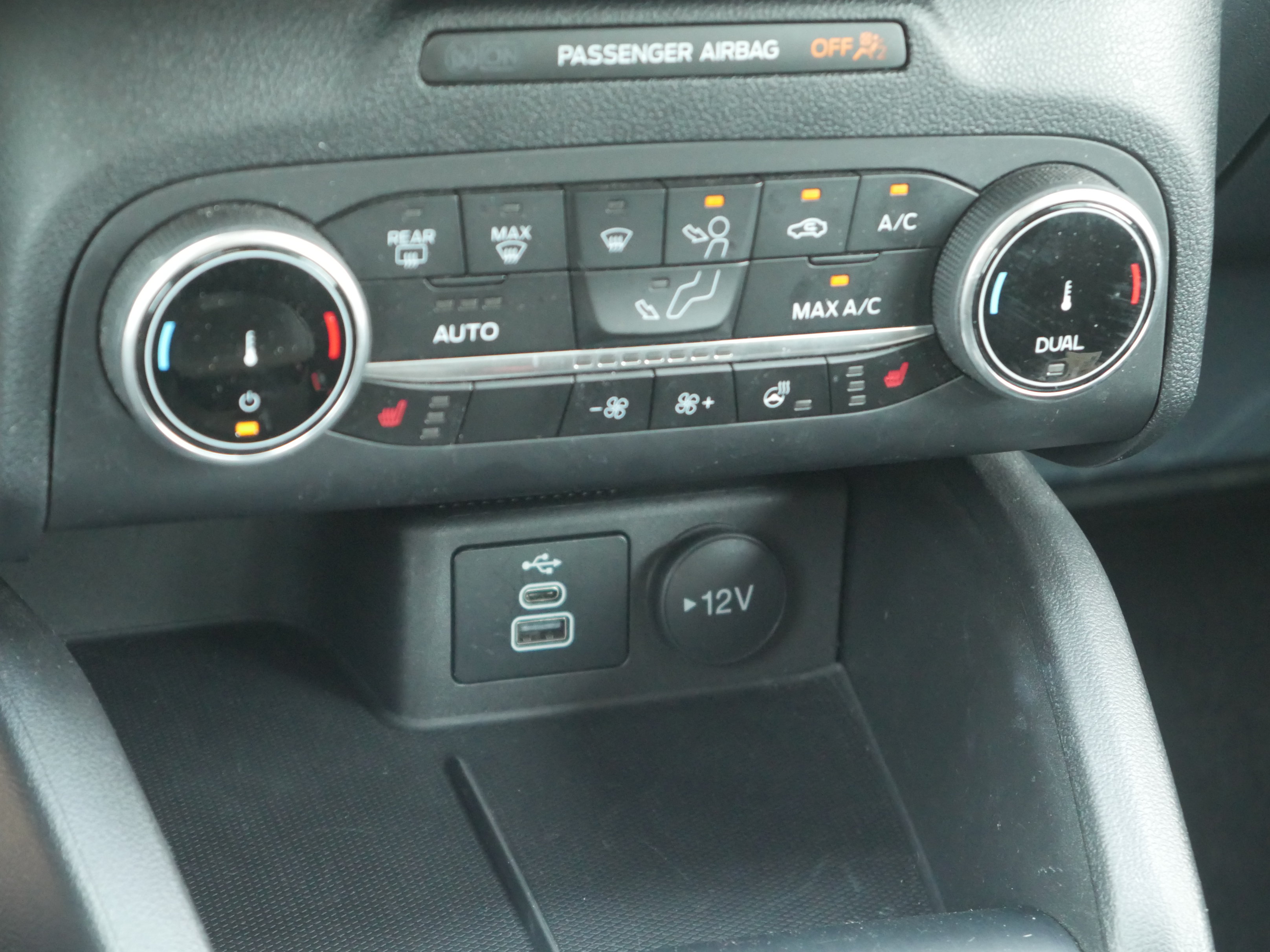 Certified 2025 Ford Escape Active AWD/4WD image 13