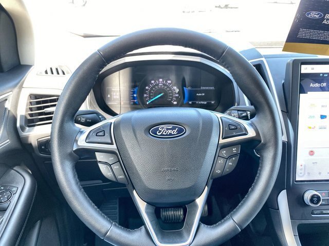 Certified 2024 Ford Edge SEL w/ Convenience Package AWD/4WD image 15