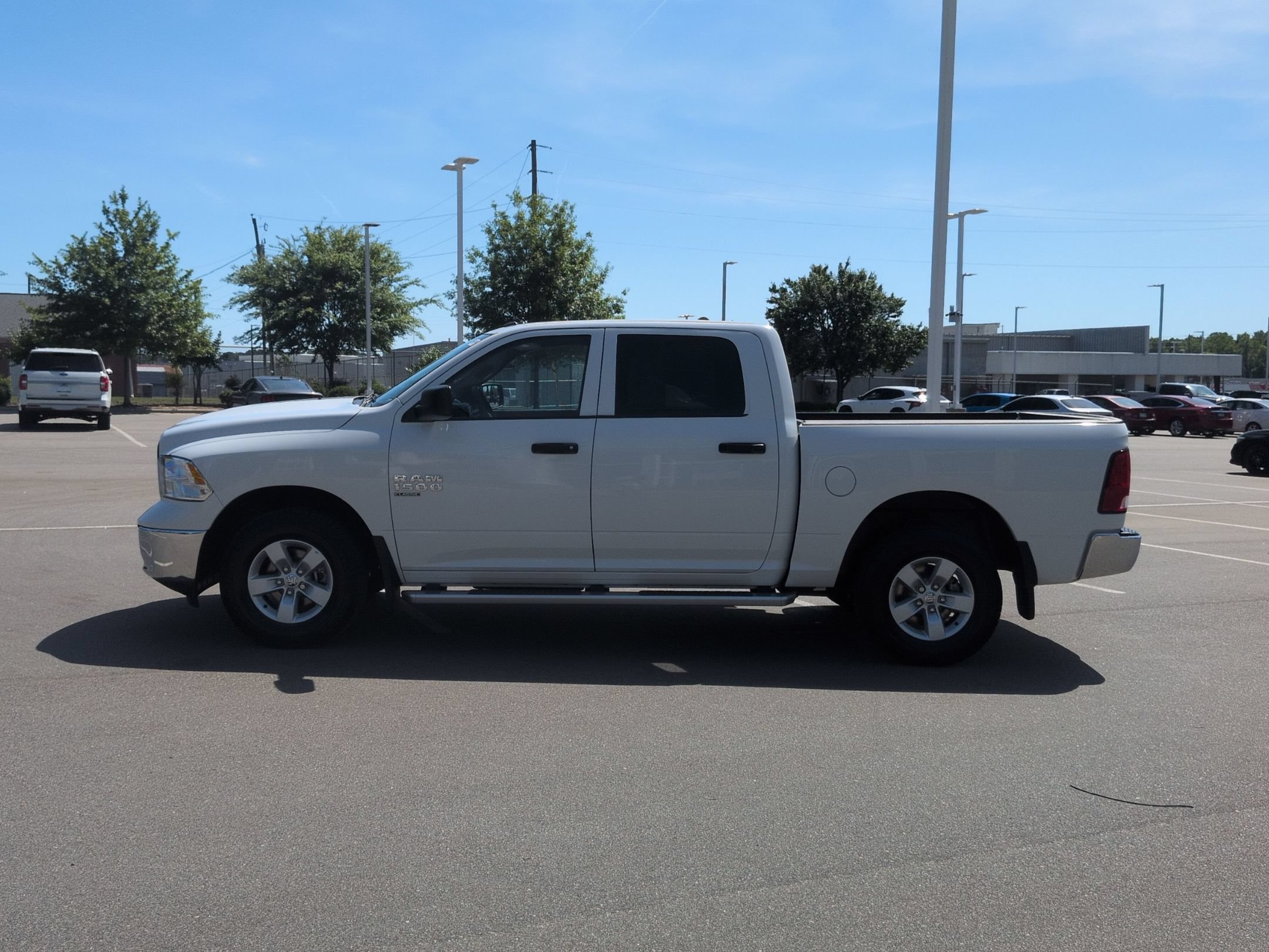 Used 2023 RAM 1500 Tradesman w/ Chrome Appearance Group AWD/4WD image 7