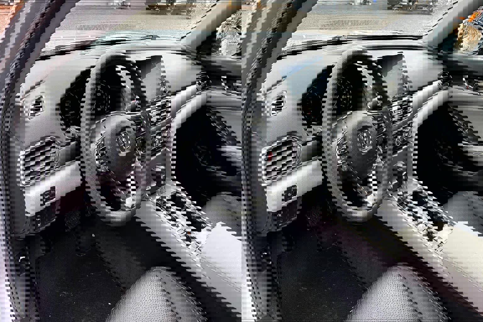 Used 2020 Honda Accord LX image 17