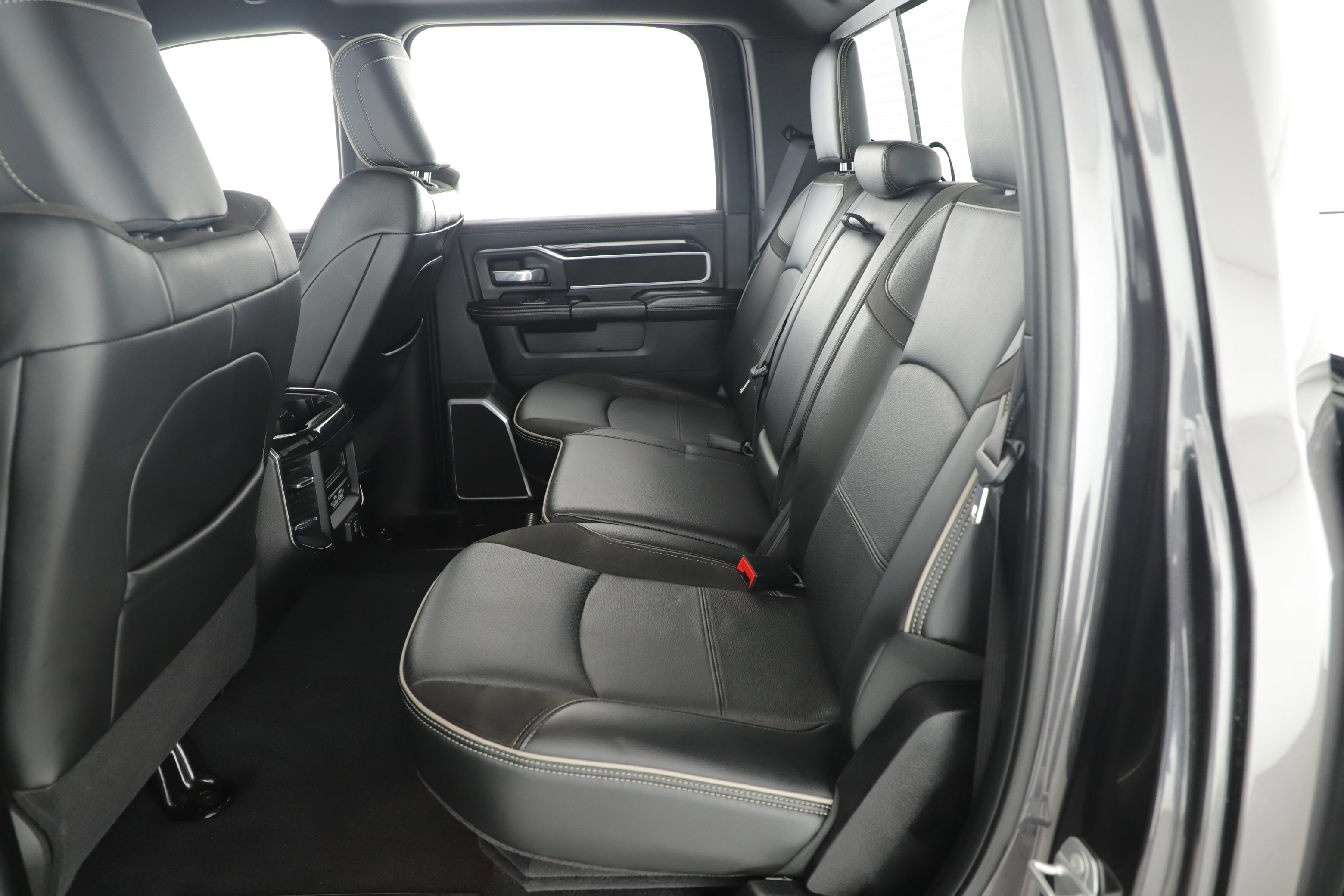 Used 2022 RAM 2500 Laramie image 24