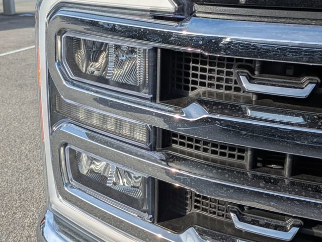 Certified 2023 Ford F250 Lariat w/ Tremor Off-Road Package image 10