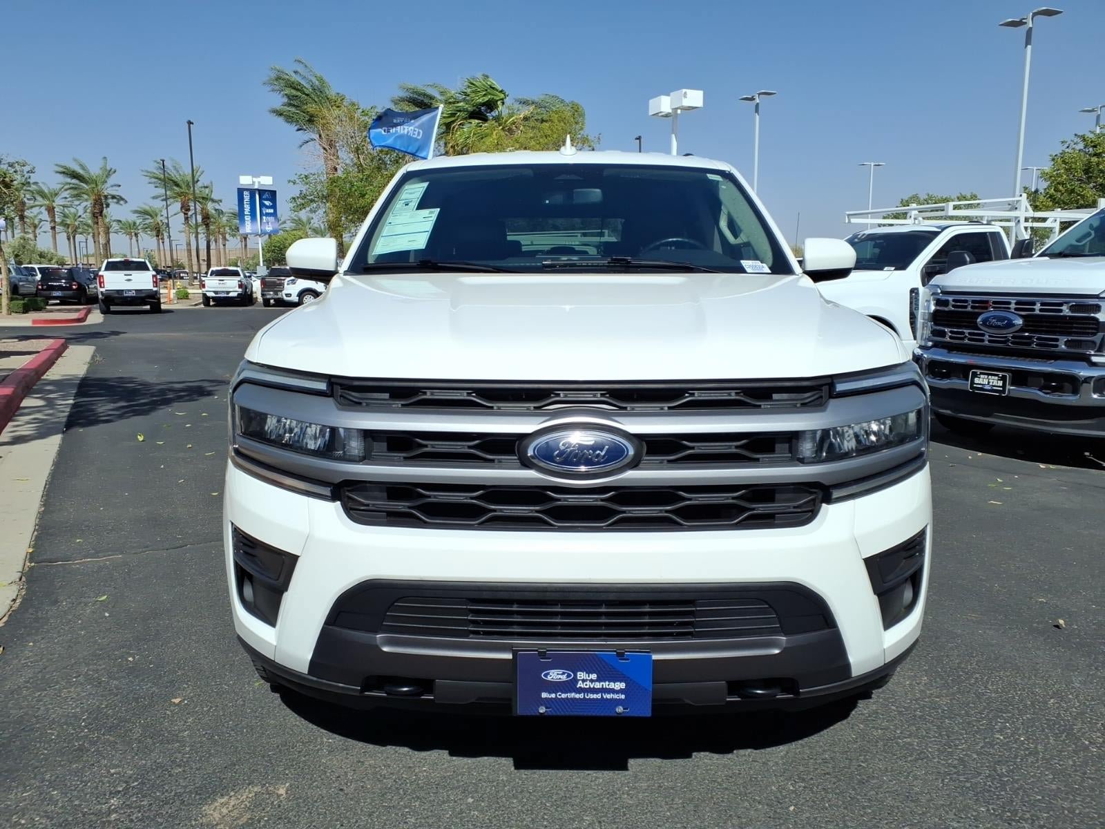 Certified 2022 Ford Expedition Max XLT AWD/4WD image 2