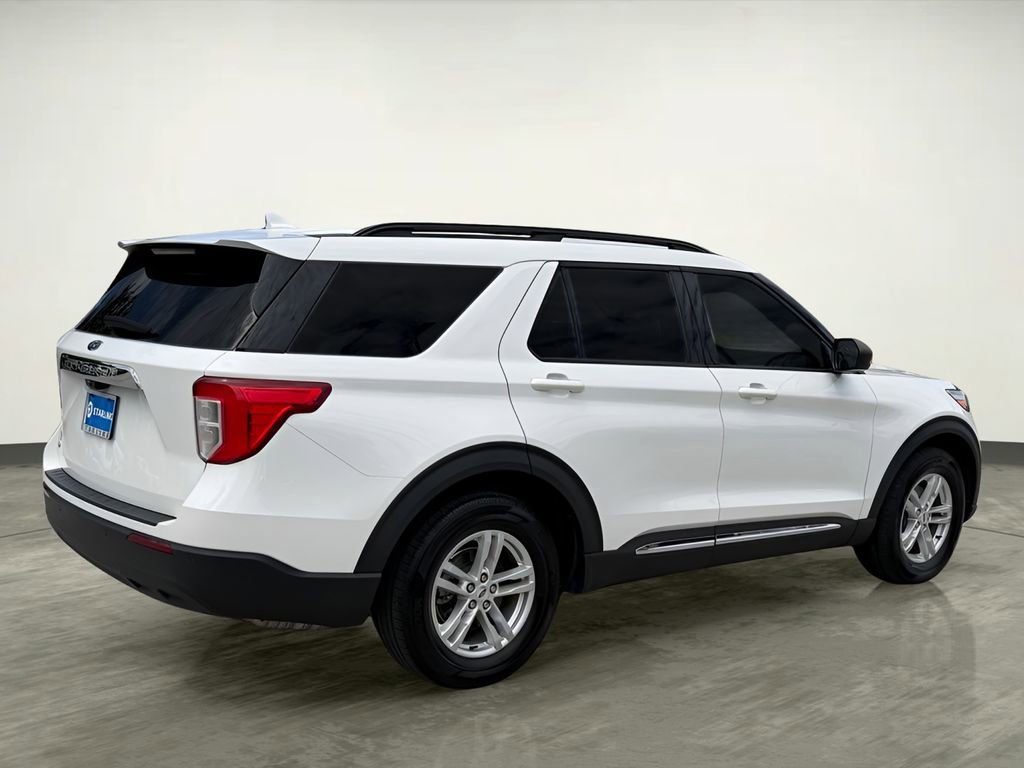 Certified 2023 Ford Explorer XLT RWD image 8