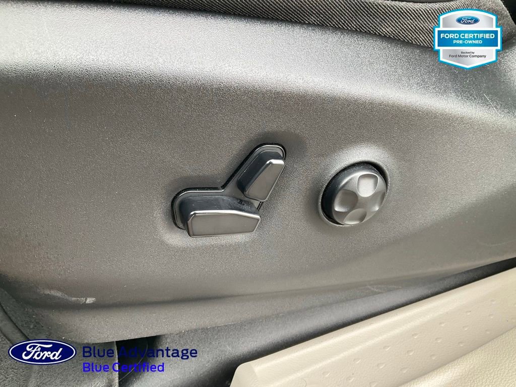 Used 2021 Chrysler Voyager Lxi image 26