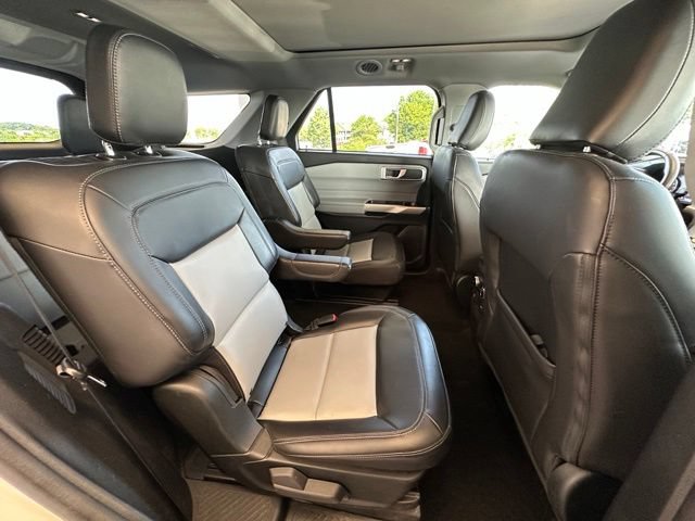 Certified 2023 Ford Explorer XLT w/ Equipment Group 202A AWD/4WD image 26