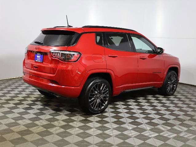 Used 2022 Jeep Compass Limited image 4