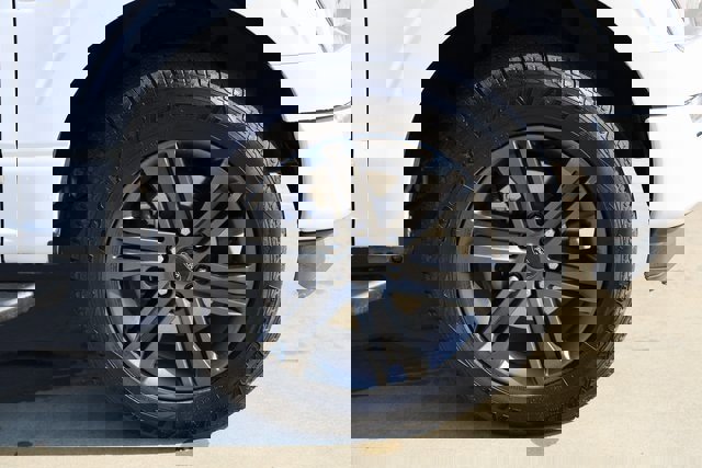 Certified 2022 Ford F150 XLT w/ Equipment Group 302A High image 10