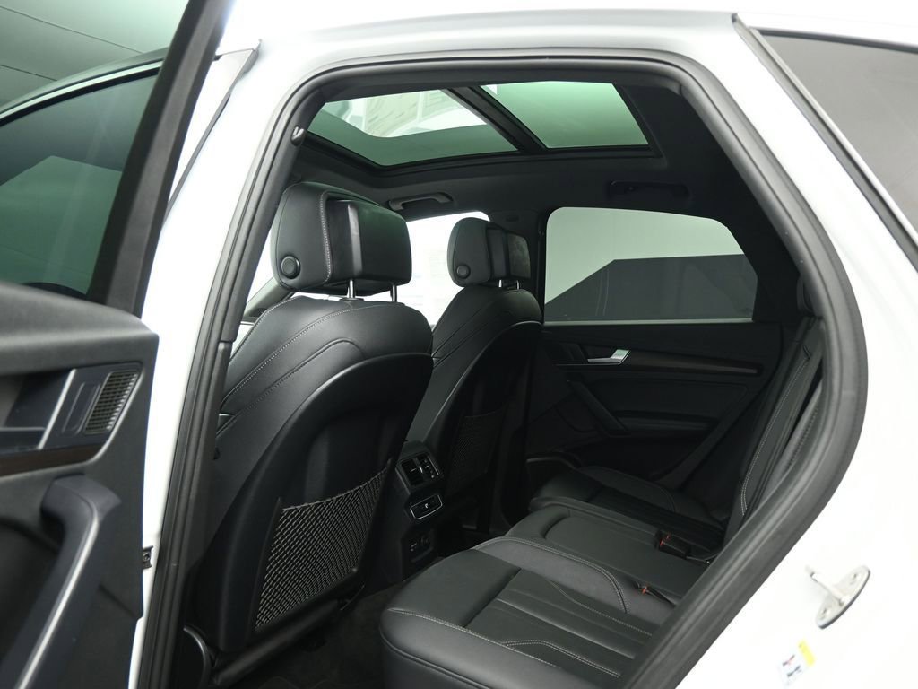 Used 2023 Audi Q5 2.0T Premium Plus w/ Premium Plus Package image 19