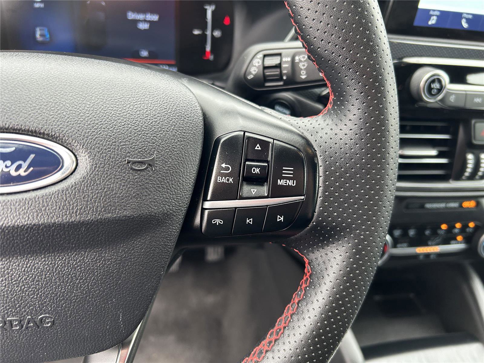 Certified 2025 Ford Escape ST-Line image 21