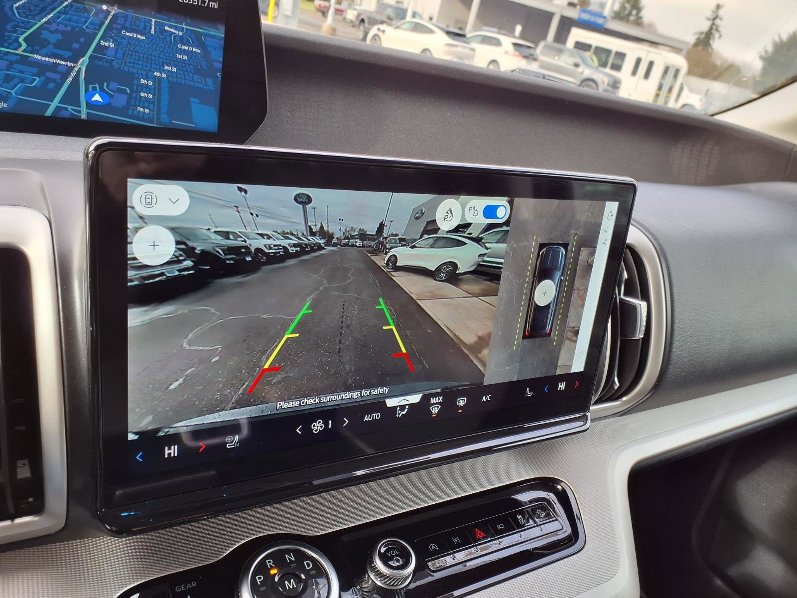 Certified 2025 Ford Expedition Active image 18