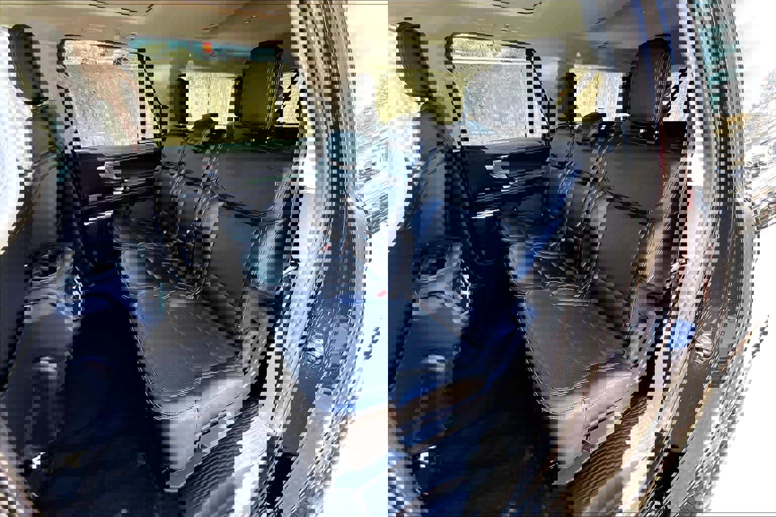 Certified 2025 Ford Expedition Max Platinum image 23