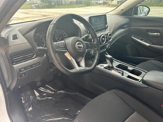 Used 2024 Nissan Sentra SR FWD image 13