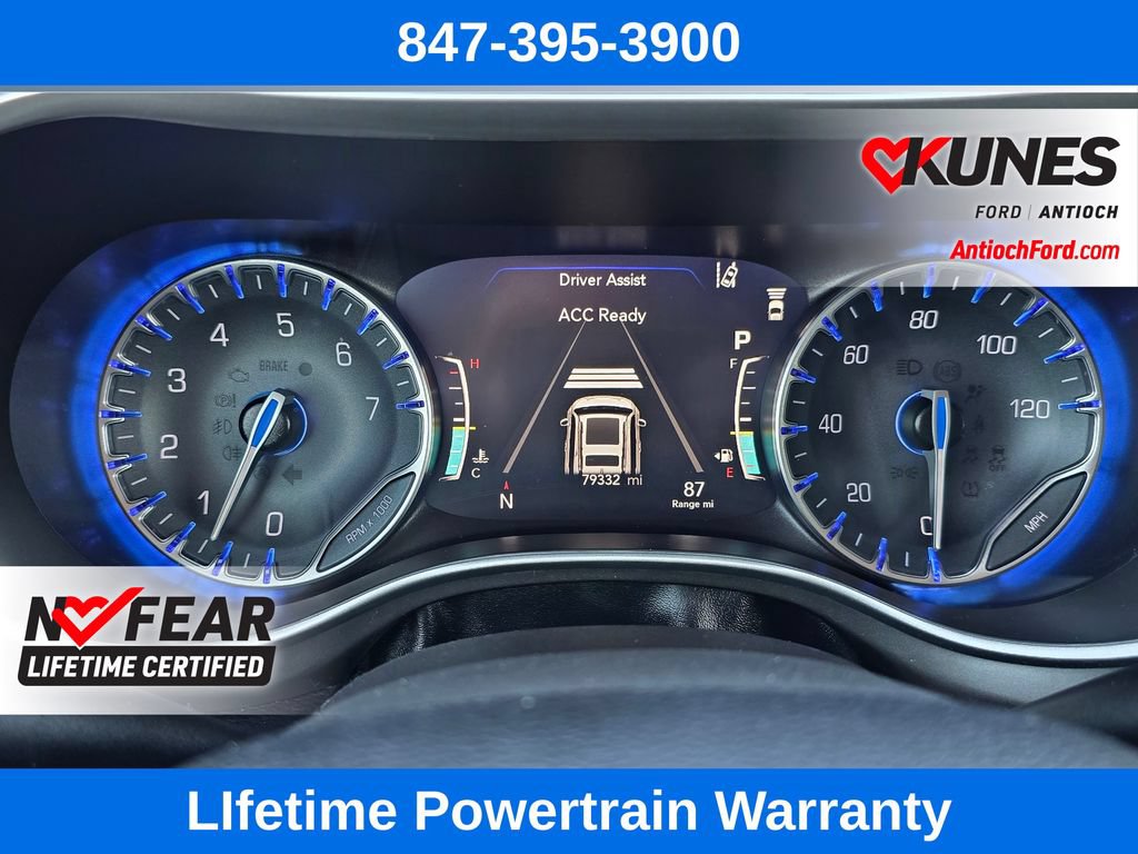 Used 2024 Chrysler Pacifica Touring-L FWD image 68