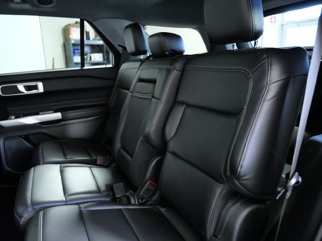 Certified 2023 Ford Explorer XLT w/ Equipment Group 202A AWD/4WD image 13