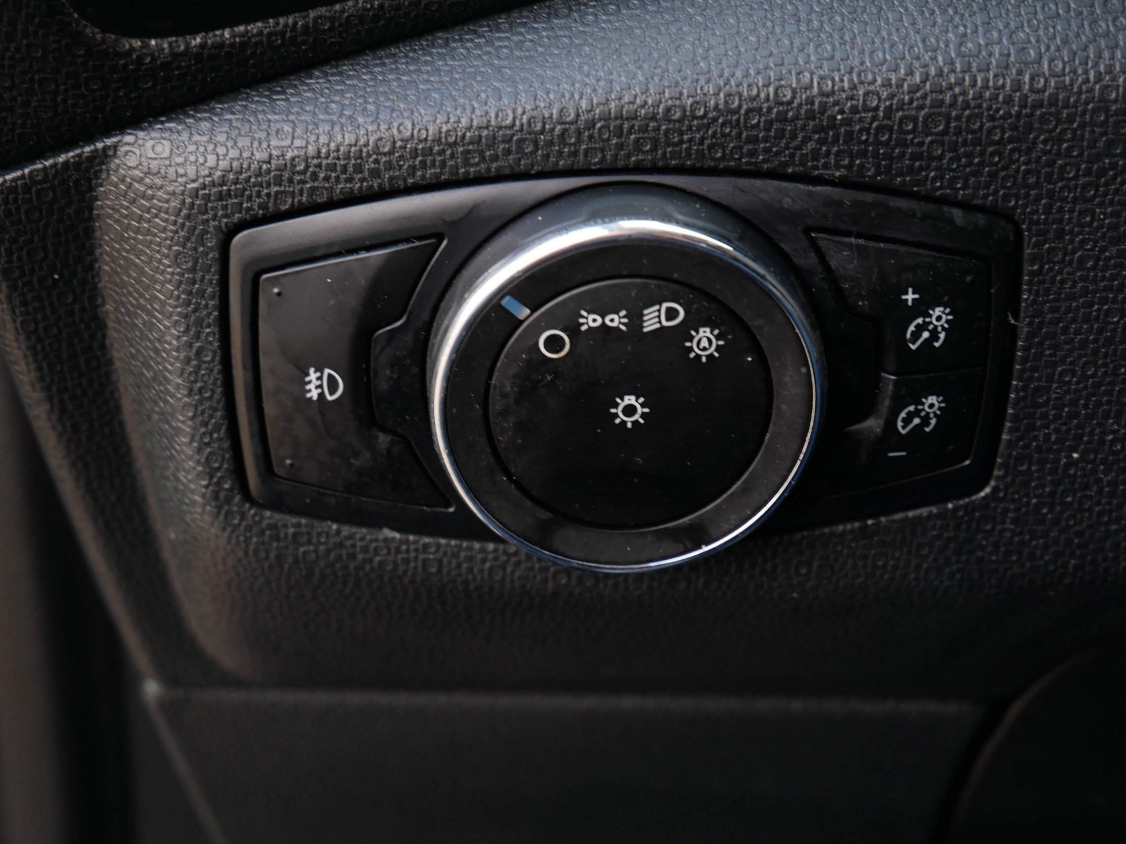 Certified 2020 Ford EcoSport SES image 26