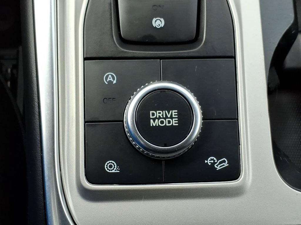 Certified 2023 Ford Explorer XLT w/ Equipment Group 202A AWD/4WD image 21