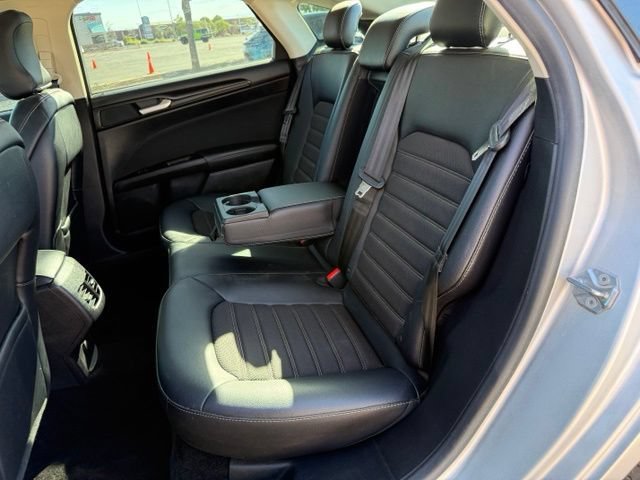 Certified 2018 Ford Fusion SE w/ Equipment Group 201A FWD image 33