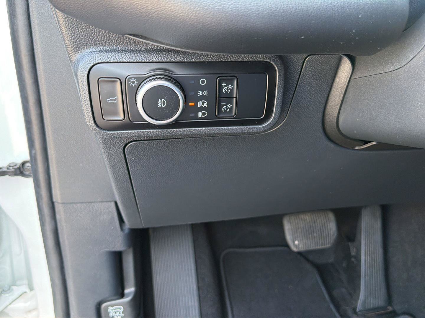 Certified 2025 Ford Explorer ST AWD/4WD image 21