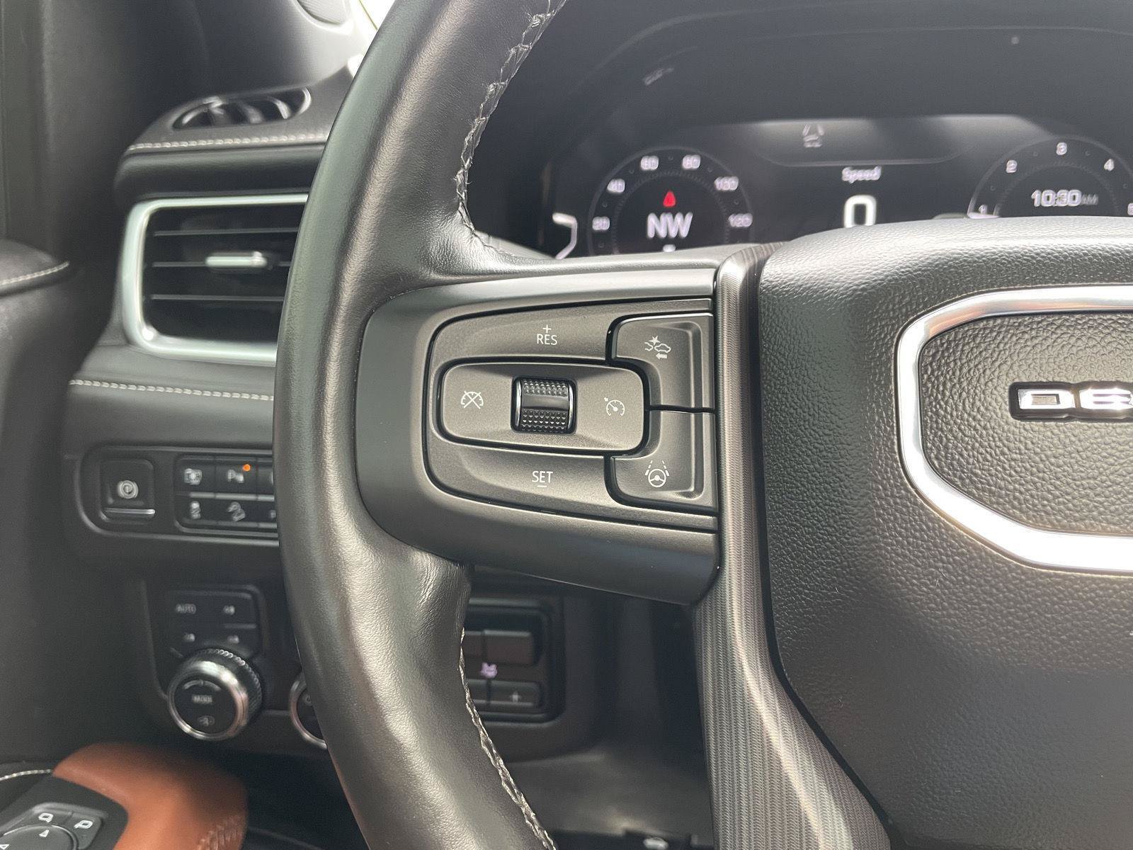 Used 2024 GMC Yukon XL Denali Ultimate AWD/4WD image 13