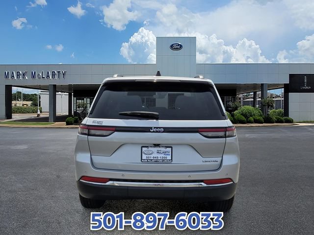 Used 2023 Jeep Grand Cherokee Limited RWD image 4