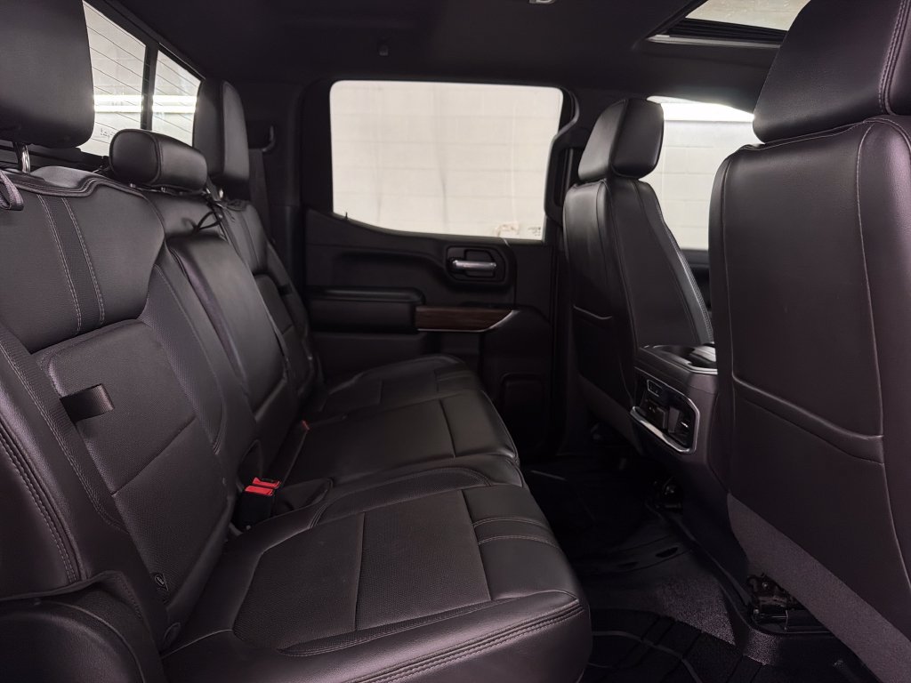 Used 2021 Chevrolet Silverado 1500 High Country w/ Technology Package AWD/4WD image 31