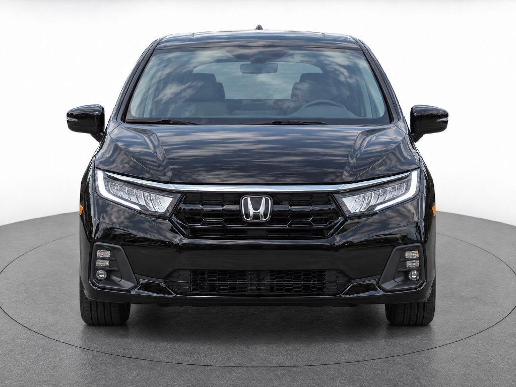 Used 2025 Honda Odyssey Touring image 2