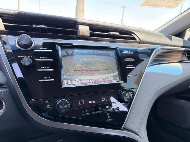 Used 2018 Toyota Camry XLE FWD image 22