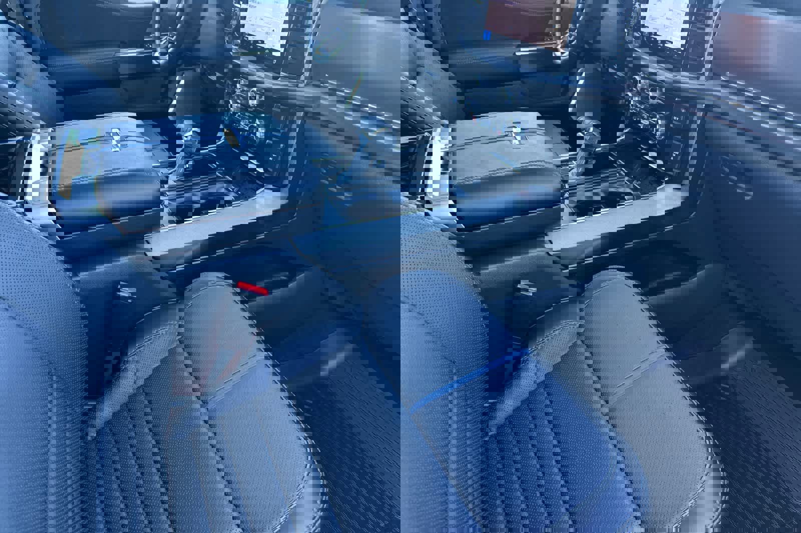 Certified 2024 Ford F150 Platinum w/ Equipment Group 702A High image 15