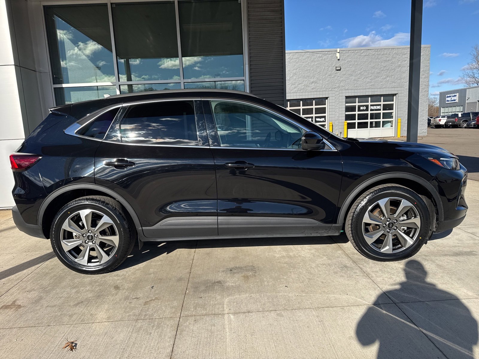 Certified 2023 Ford Escape Platinum image 9