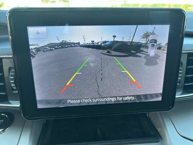 Certified 2022 Ford Explorer XLT w/ Equipment Group 202A AWD/4WD image 37