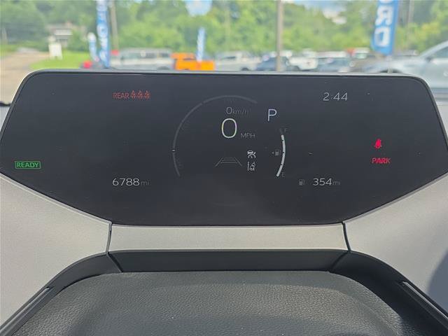 Used 2025 Toyota Prius XLE AWD/4WD image 19