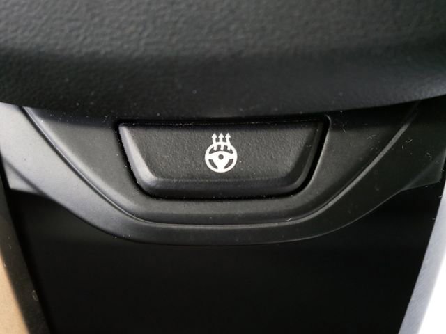 Used 2020 BMW 330i xDrive Sedan w/ Driving Assistance Package image 23