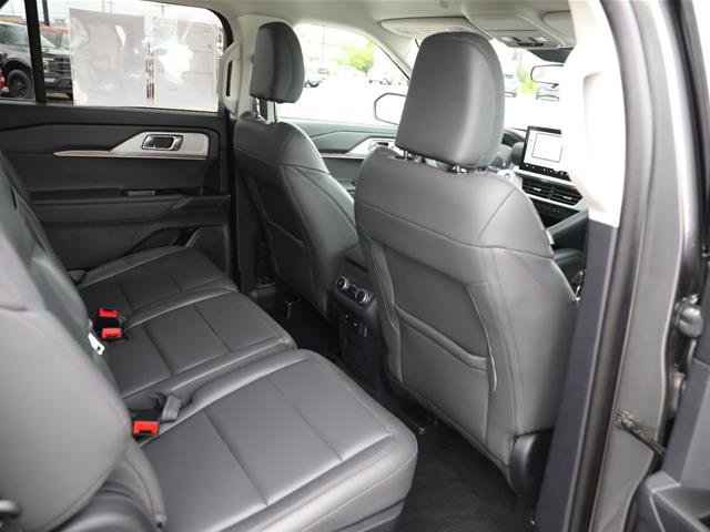 Certified 2025 Ford Explorer Active w/ Active Comfort Package AWD/4WD image 40