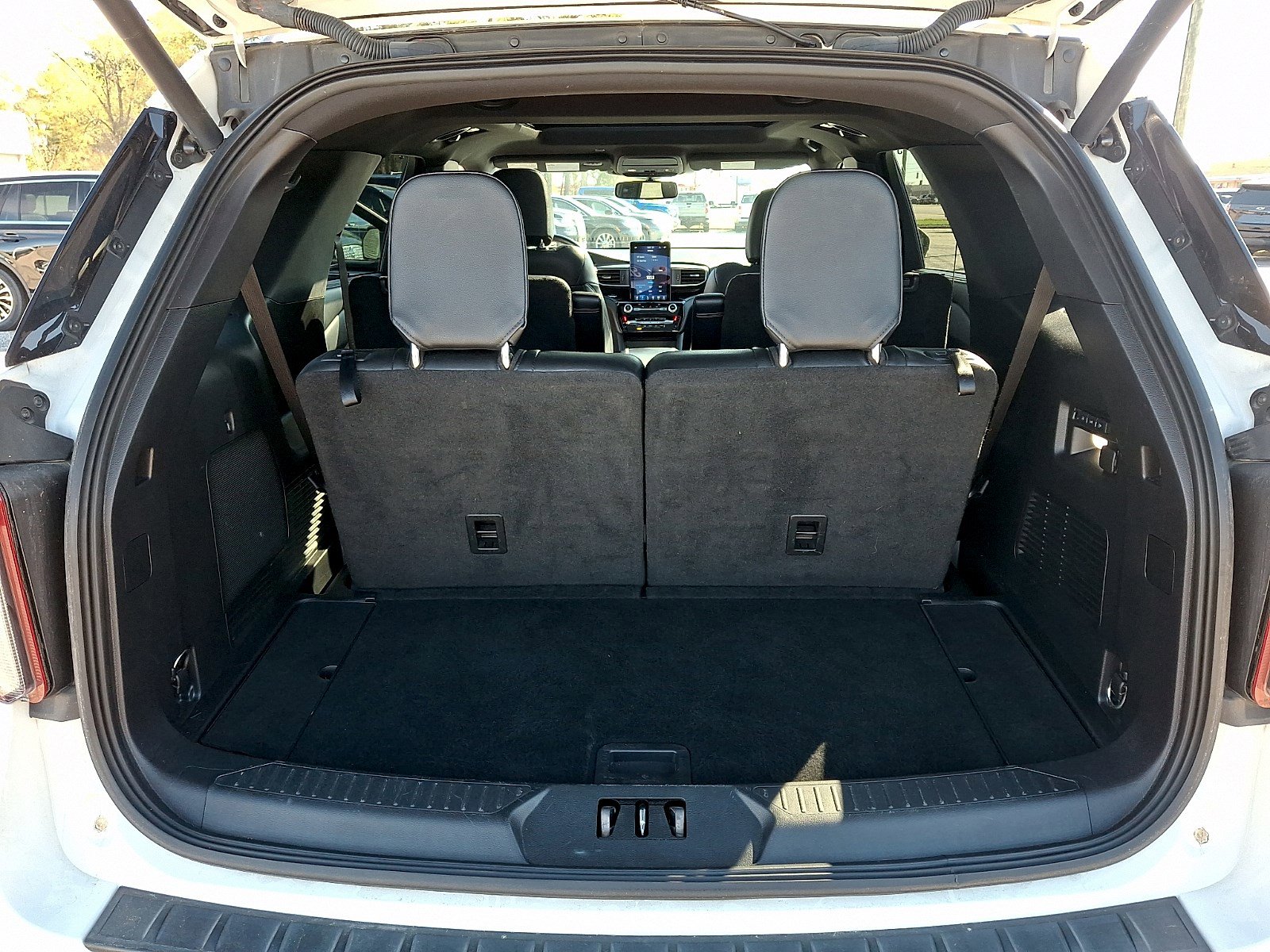 Certified 2022 Ford Explorer ST w/ Equipment Group 401A image 28