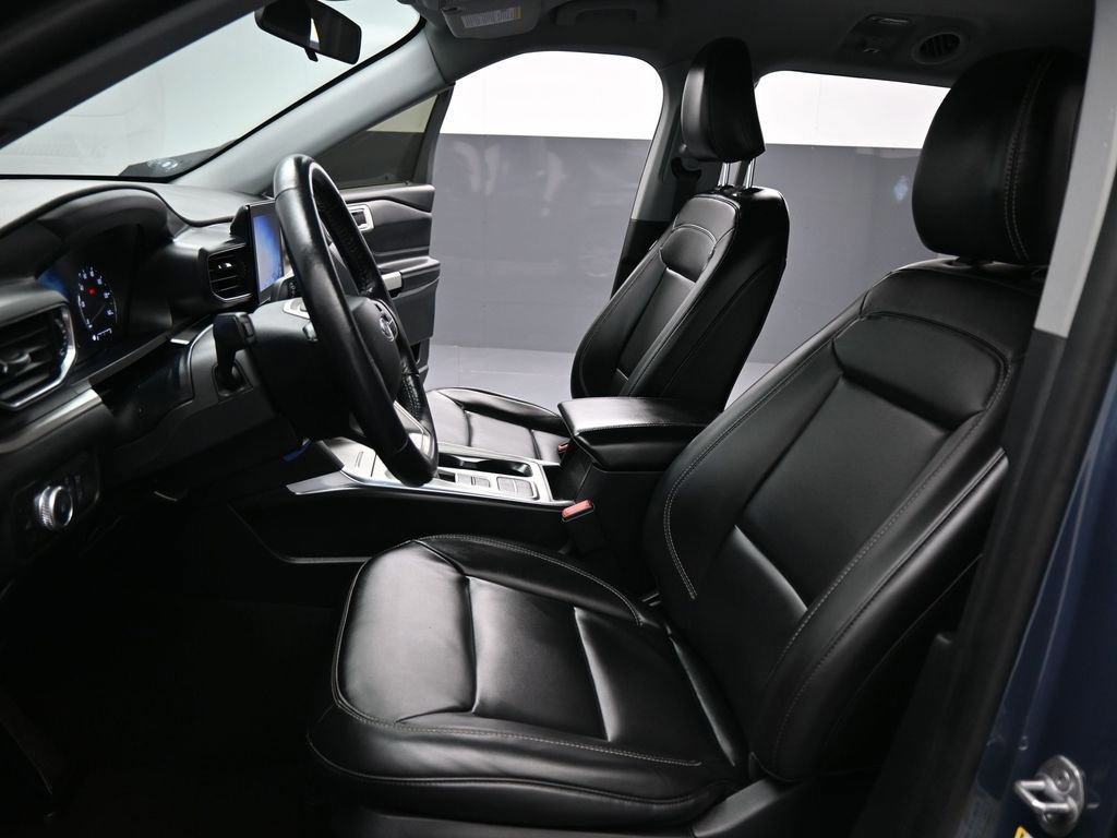 Certified 2021 Ford Explorer XLT w/ Equipment Group 202A image 37