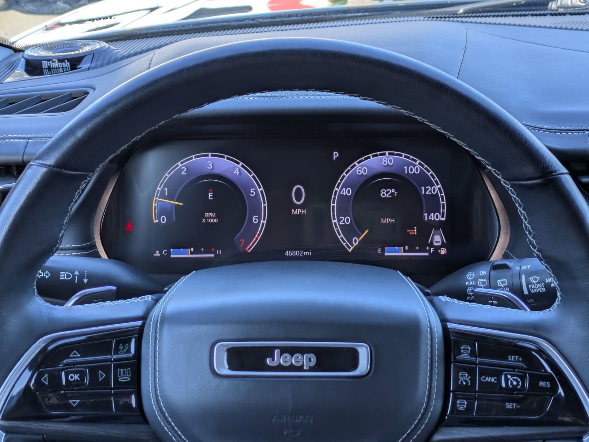 Used 2022 Jeep Grand Cherokee Overland w/ Luxury Tech Group IV image 35