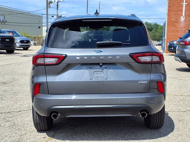 Certified 2024 Ford Escape ST-Line w/ Tech Pack #1 AWD/4WD image 21
