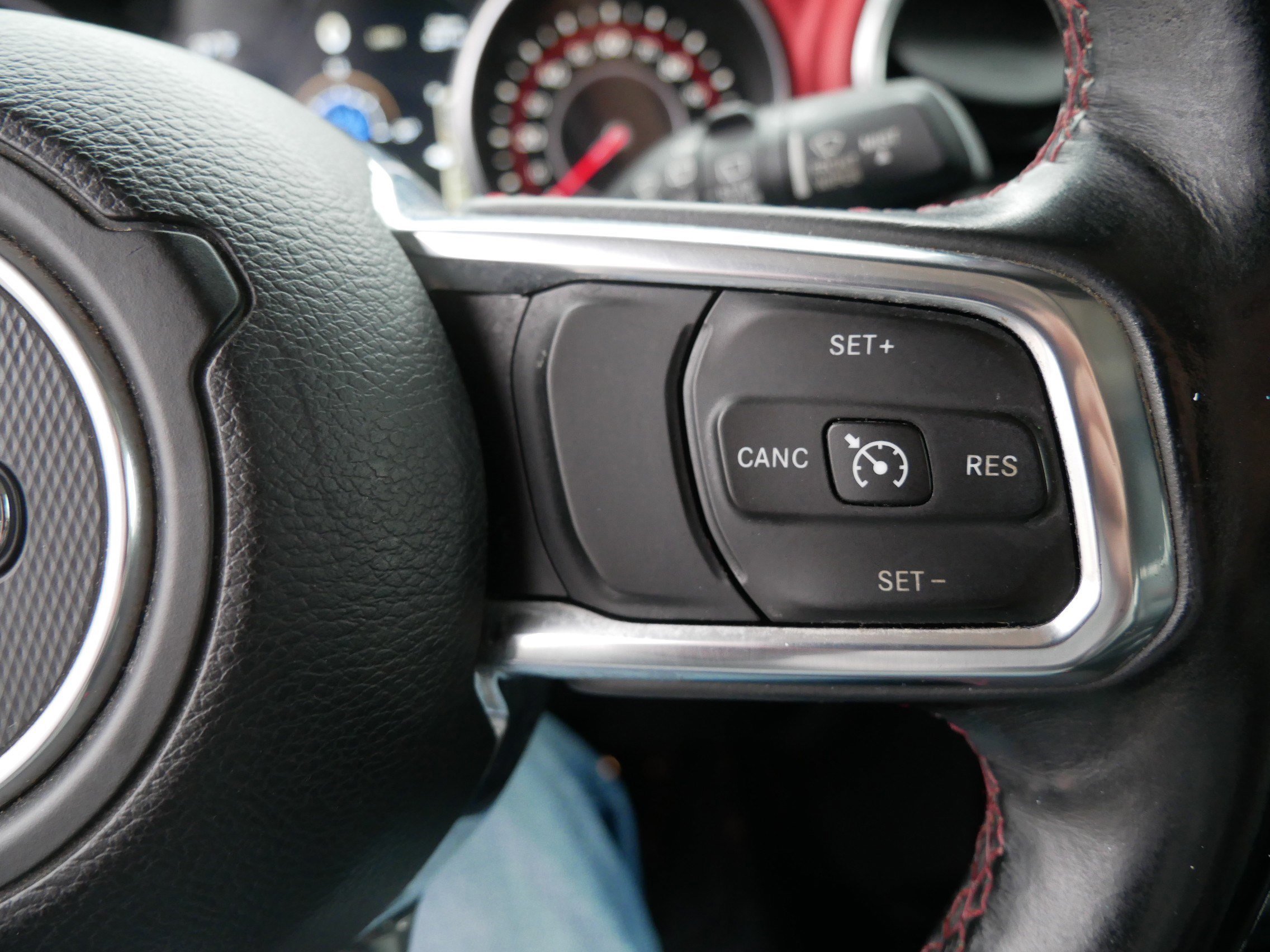 Used 2018 Jeep Wrangler Unlimited Rubicon w/ Cold Weather Group image 28