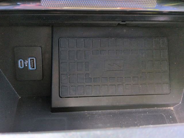 Certified 2022 Ford F150 Lariat w/ Equipment Group 502A High image 30